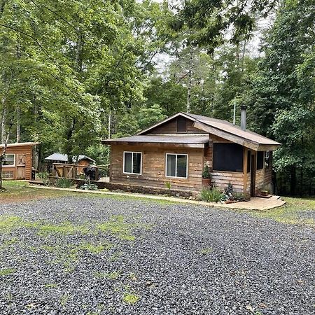 Beautiful & Peaceful Cabin W/ Deck Garden & Fire-Pit マーフィ エクステリア 写真